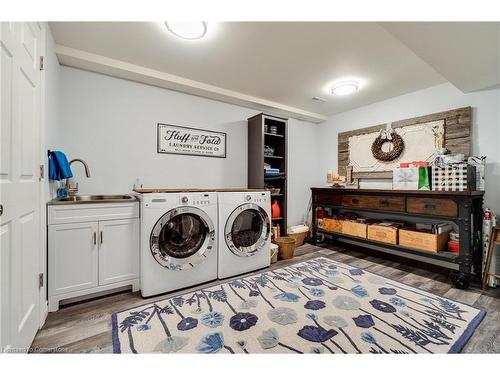 3-1501 Upper Middle Road, Burlington, ON - Indoor Photo Showing Laundry Room