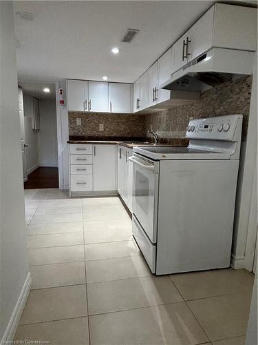 66 Stirton Street, Hamilton, ON - Indoor Photo Showing Kitchen