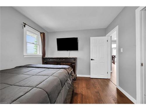 7167 Rainham Road, Dunnville, ON - Indoor Photo Showing Bedroom