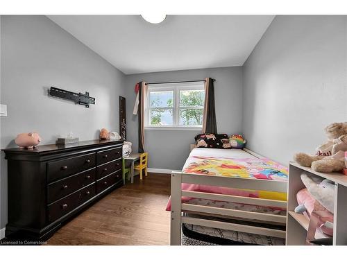 7167 Rainham Road, Dunnville, ON - Indoor Photo Showing Bedroom