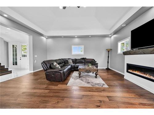 7167 Rainham Road, Dunnville, ON - Indoor Photo Showing Living Room With Fireplace