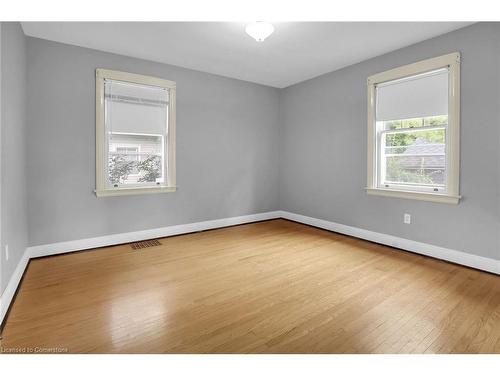 77 Main Street E, Grimsby, ON - Indoor Photo Showing Other Room