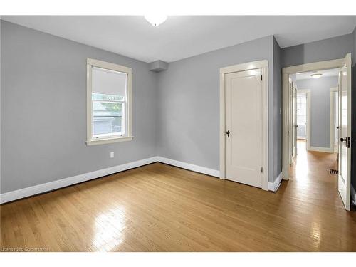 77 Main Street E, Grimsby, ON - Indoor Photo Showing Other Room