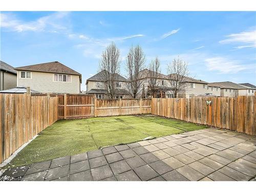 31 Pondcliffe Drive Drive, Kitchener, ON - Outdoor With Backyard