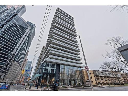 206-57 St Joseph Street, Toronto, ON - Outdoor