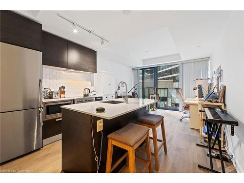 206-57 St Joseph Street, Toronto, ON - Indoor Photo Showing Kitchen With Upgraded Kitchen