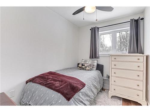 234 Canrobert Street, Eugenia, ON - Indoor Photo Showing Bedroom