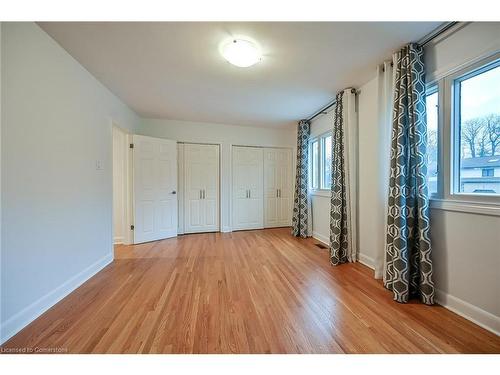 15 Pinehurst Drive, Hamilton, ON - Indoor Photo Showing Other Room