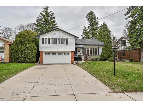 15 Pinehurst Drive, Hamilton, ON - Outdoor With Facade