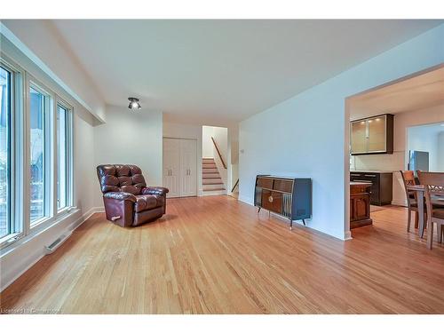 15 Pinehurst Drive, Hamilton, ON - Indoor