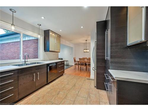 15 Pinehurst Drive, Hamilton, ON - Indoor Photo Showing Kitchen With Double Sink