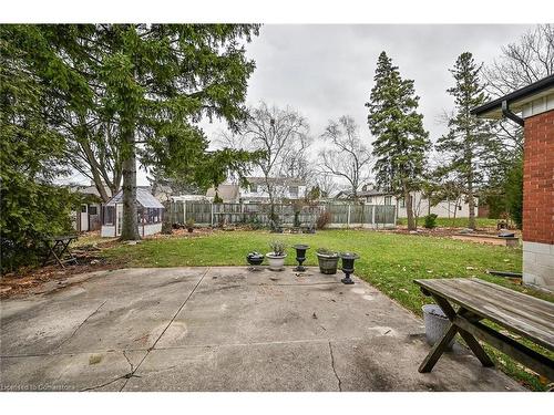 15 Pinehurst Drive, Hamilton, ON - Outdoor With Backyard