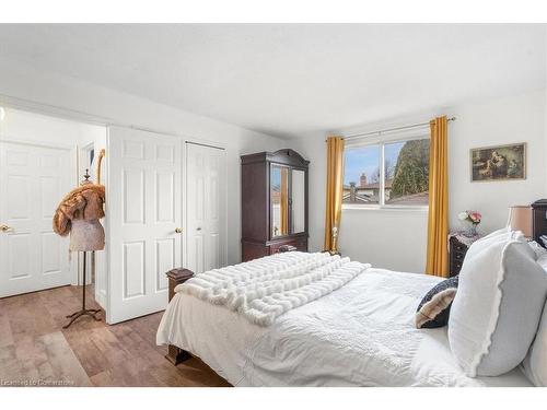 46 Millpond Place, Hamilton, ON - Indoor Photo Showing Bedroom