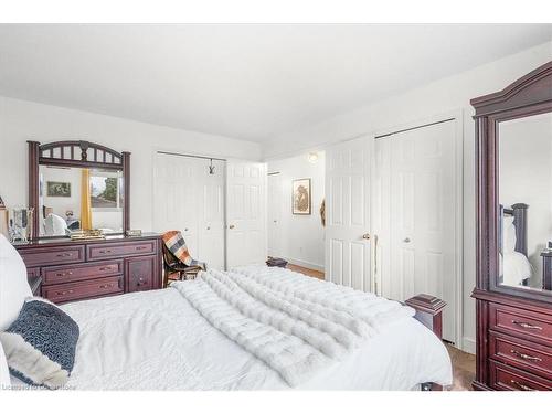 46 Millpond Place, Hamilton, ON - Indoor Photo Showing Bedroom