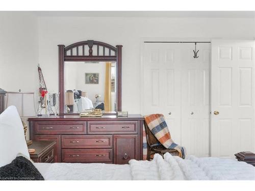 46 Millpond Place, Hamilton, ON - Indoor Photo Showing Bedroom