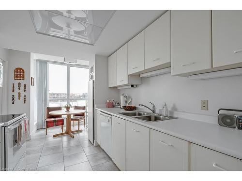 1001-415 Locust Street, Burlington, ON - Indoor Photo Showing Kitchen With Double Sink