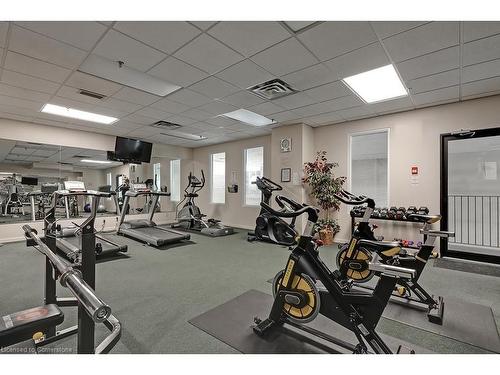 1001-415 Locust Street, Burlington, ON - Indoor Photo Showing Gym Room