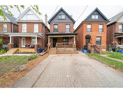 105 Aikman Avenue  Hamilton, ON L8M 1R1