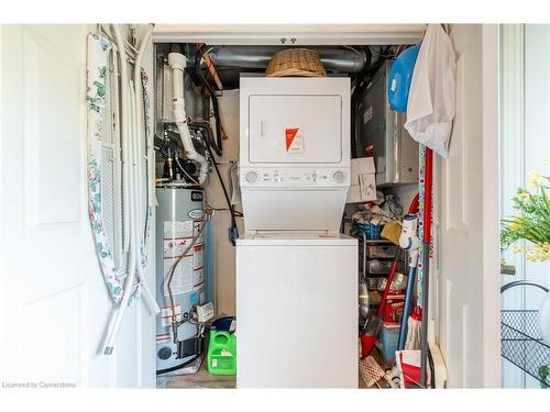 410-2085 Appleby Line, Burlington, ON - Indoor Photo Showing Laundry Room