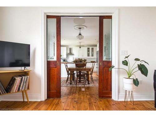 1083 Colborne Street E, Brantford, ON - Indoor Photo Showing Dining Room