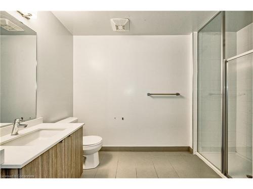 B309-5240 Dundas Street, Burlington, ON - Indoor Photo Showing Bathroom