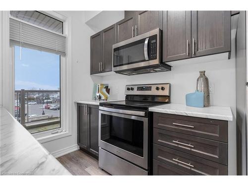 5-5012 Serena Drive Drive, Beamsville, ON - Indoor Photo Showing Kitchen With Stainless Steel Kitchen