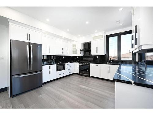 374 Highway 8, Stoney Creek, ON - Indoor Photo Showing Kitchen With Double Sink