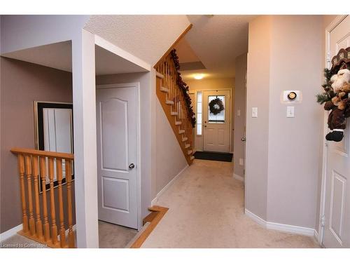 8-18 Cedar Street, Grimsby, ON - Indoor Photo Showing Other Room