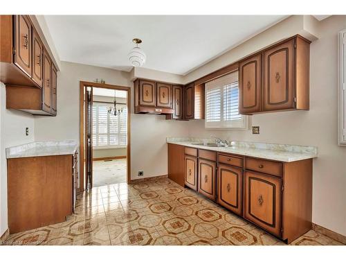 11 Marcella Crescent, Hamilton, ON - Indoor Photo Showing Kitchen With Double Sink