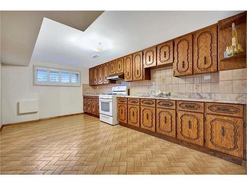 11 Marcella Crescent, Hamilton, ON - Indoor Photo Showing Kitchen