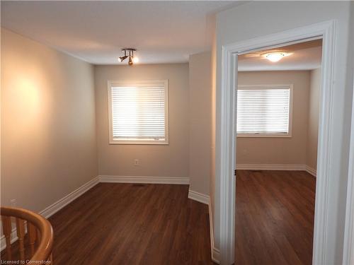 123-710 Spring Gardens Road, Burlington, ON - Indoor Photo Showing Other Room