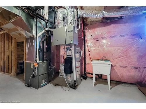 31 Santos Drive, Caledonia, ON - Indoor Photo Showing Basement