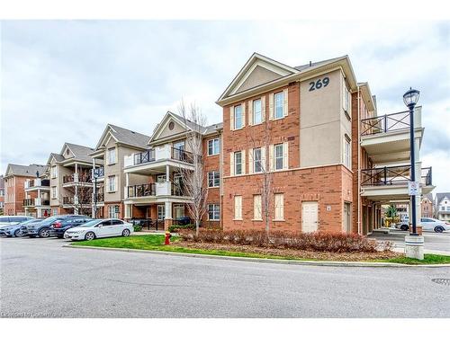 310-269 Georgian Drive, Oakville, ON - Outdoor With Facade