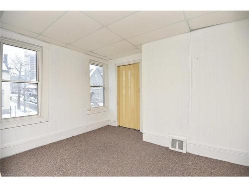 275 Main Street W, Hamilton, ON - Indoor Photo Showing Other Room