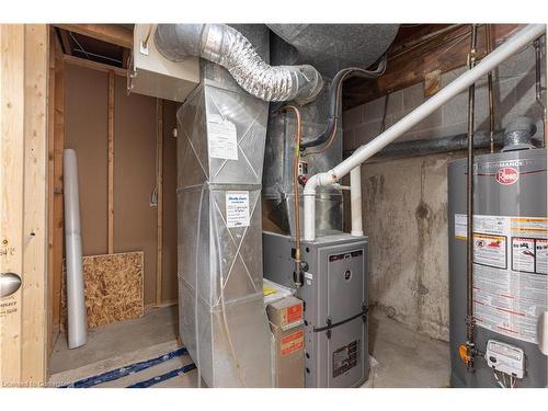 Lower-598 Mapledale Avenue, London, ON - Indoor Photo Showing Basement