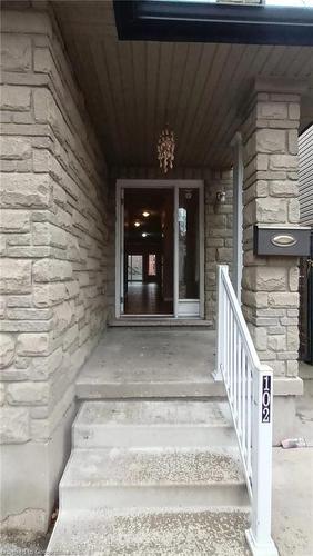 102 West Avenue N, Hamilton, ON - Outdoor