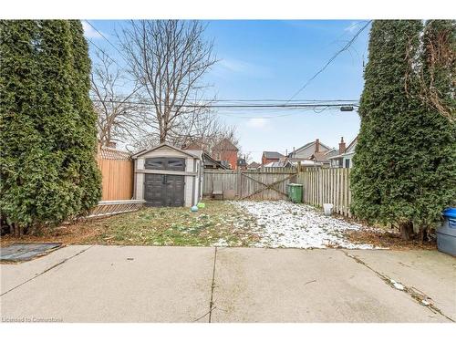 102 West Avenue N, Hamilton, ON - Outdoor