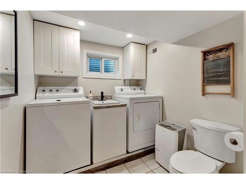 8 Grenoble Road, Hamilton, ON - Indoor Photo Showing Laundry Room