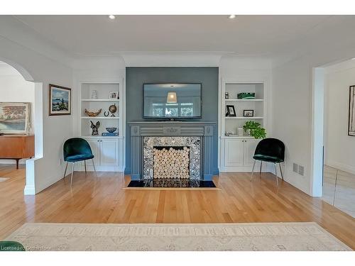 896 Lasalle Park Road, Burlington, ON - Indoor Photo Showing Living Room With Fireplace