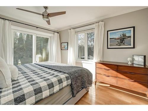 896 Lasalle Park Road, Burlington, ON - Indoor Photo Showing Bedroom