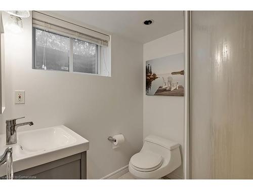 896 Lasalle Park Road, Burlington, ON - Indoor Photo Showing Bathroom