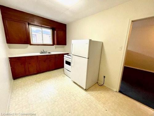 1-12 Broad Street, Brantford, ON - Indoor Photo Showing Kitchen