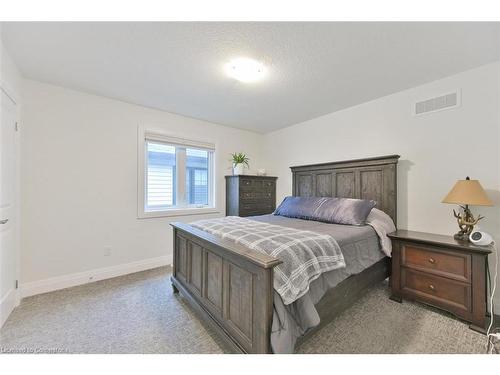 75 Monarch Woods Drive, Kitchener, ON - Indoor Photo Showing Bedroom