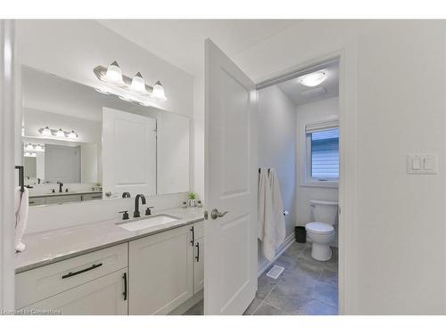 75 Monarch Woods Drive, Kitchener, ON - Indoor Photo Showing Bathroom