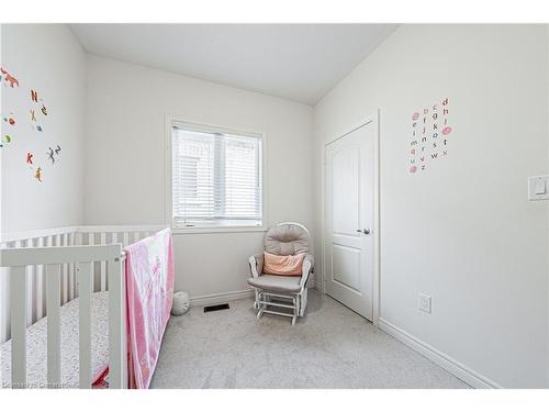 95 Kenesky Drive, Hamilton, ON - Indoor Photo Showing Bedroom