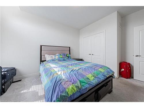 95 Kenesky Drive, Hamilton, ON - Indoor Photo Showing Bedroom