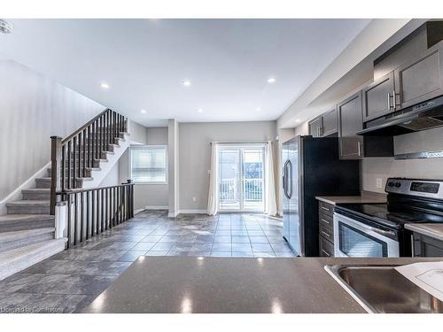 63 Crossings Way, Hamilton, ON - Indoor Photo Showing Kitchen