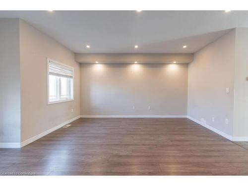 63 Crossings Way, Hamilton, ON - Indoor Photo Showing Other Room