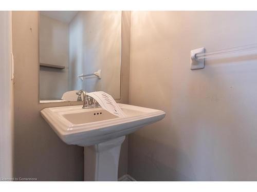 63 Crossings Way, Hamilton, ON - Indoor Photo Showing Bathroom