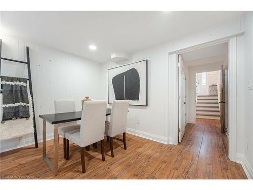 3150 Bentworth Drive, Burlington, ON - Indoor Photo Showing Dining Room